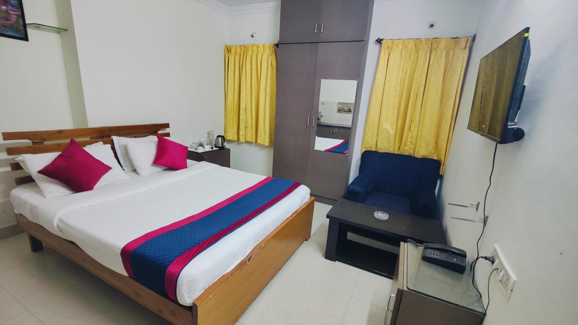 Mann Pasand Inn Feel The Luxury Bangalore Buitenkant foto