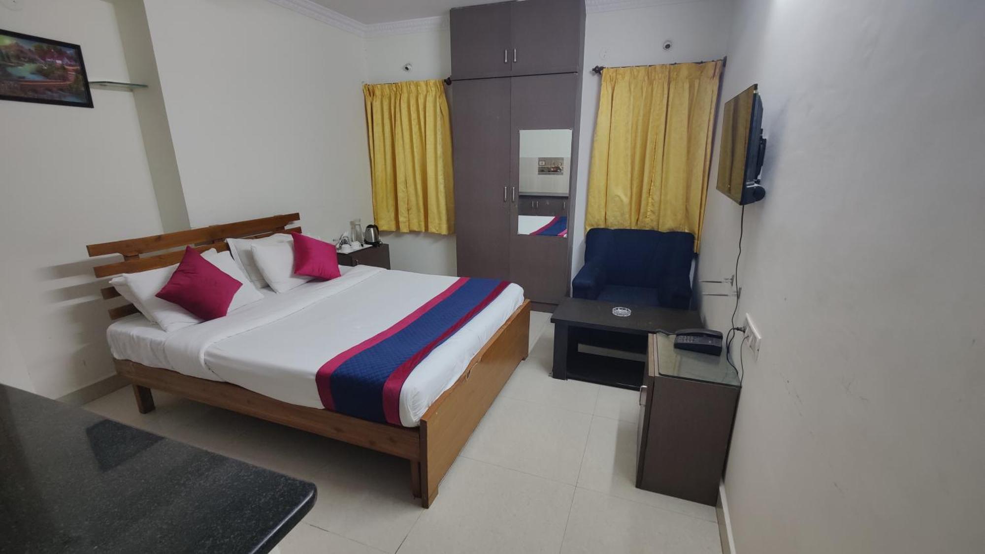 Mann Pasand Inn Feel The Luxury Bangalore Buitenkant foto